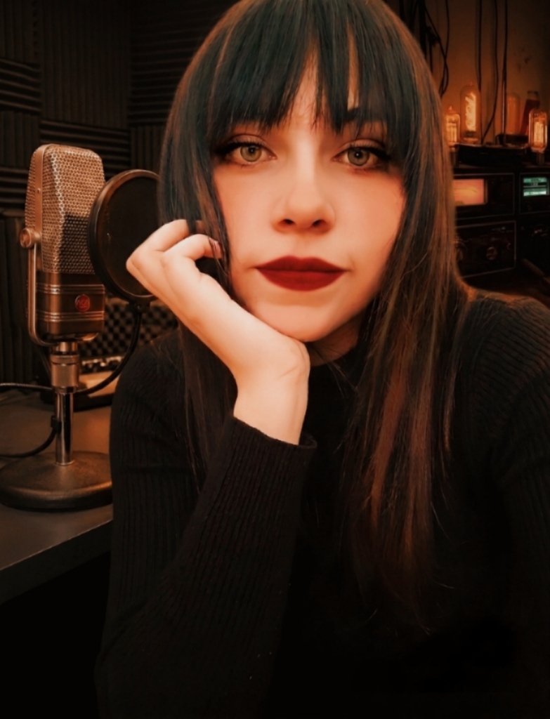 Liza Vox Ígnea Background Face Fade